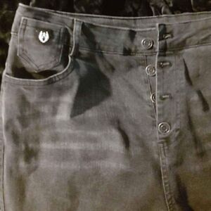 Dark wash jeans/black